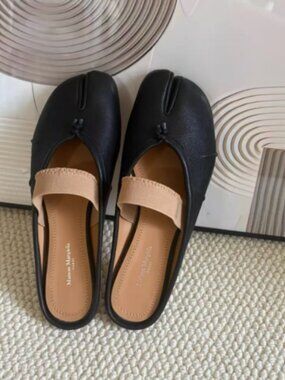 Maison Margiela Tabi Mule Slides